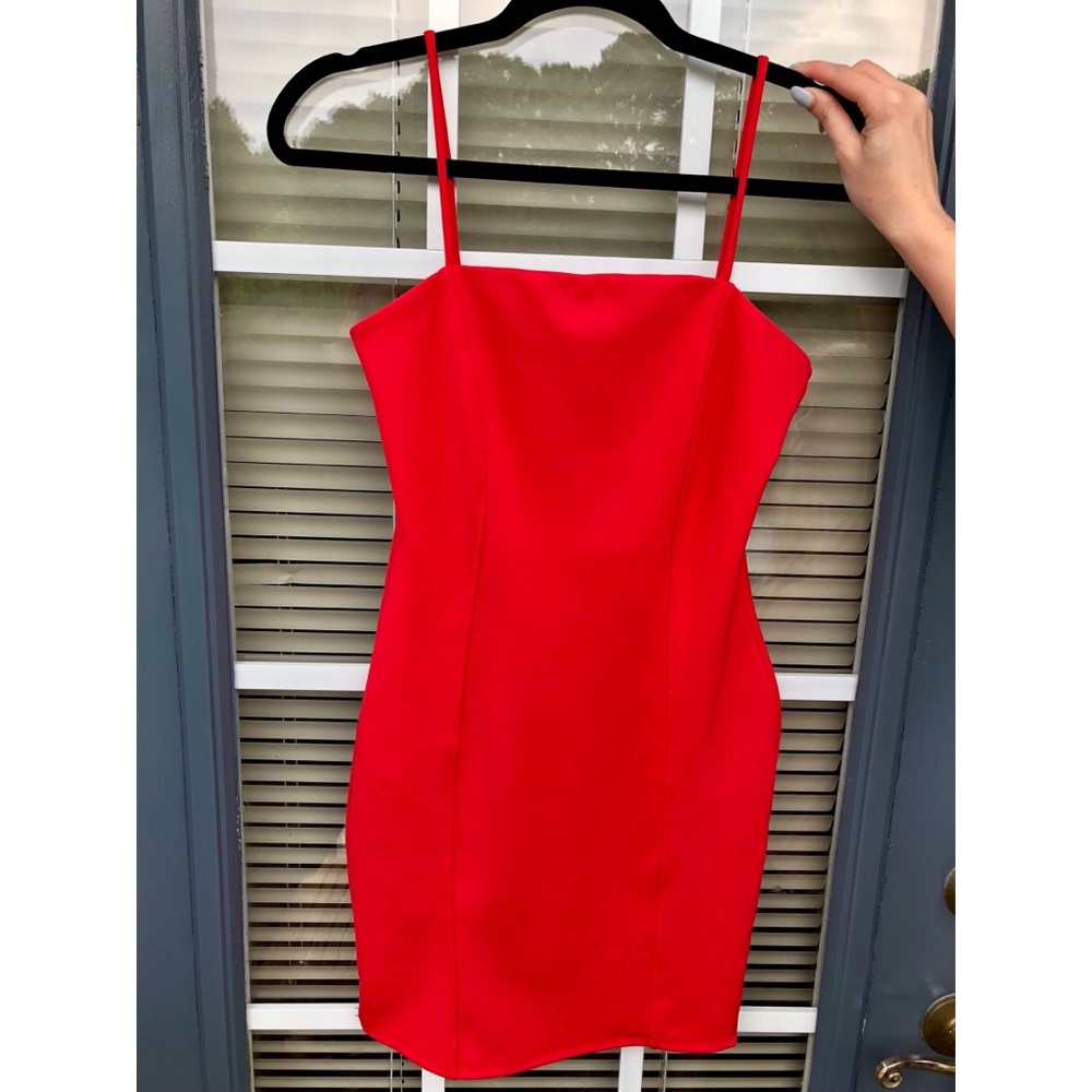 Red Mini Dress Bodycon thin straps fitted - Picture 2 of 6